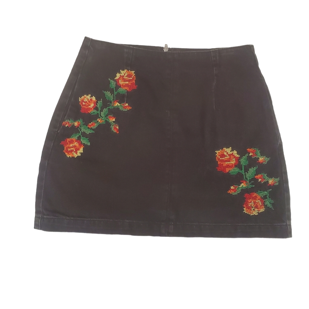 Topshop Moto Black Denim Embroidered Skirt